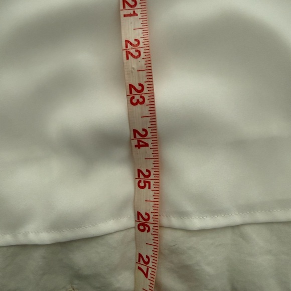 MISOOK BLOUSE - Picture 7 of 8